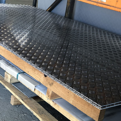 1500mm  Diamond Aluminum Checker Plate Sheet For Stairs